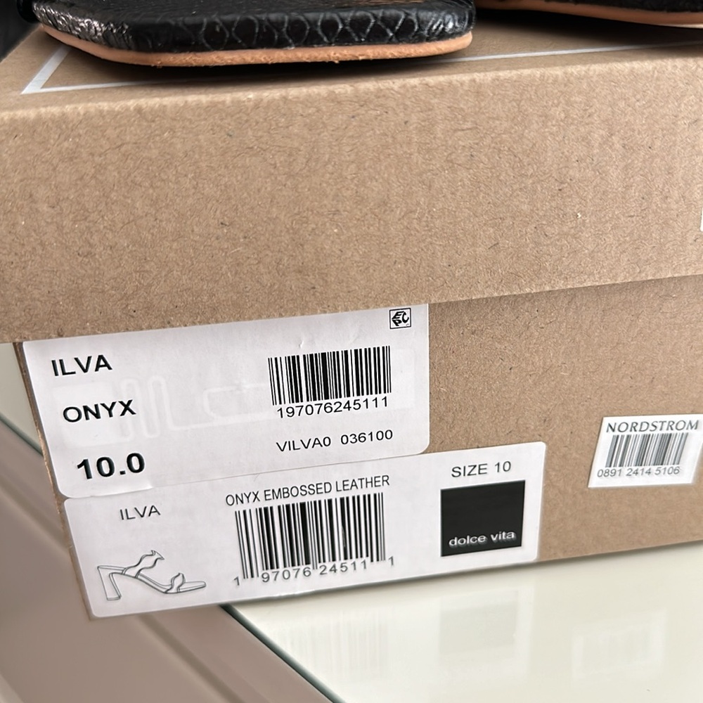 🥳HP🥳🔥Dolce Vita Onyx Embossed Leather Heels🔥 - Picture 2 of 7